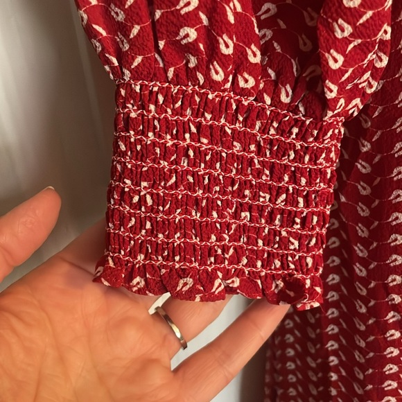 Max studio wrap around long sleeve red and white dress. - Picture 5 of 10